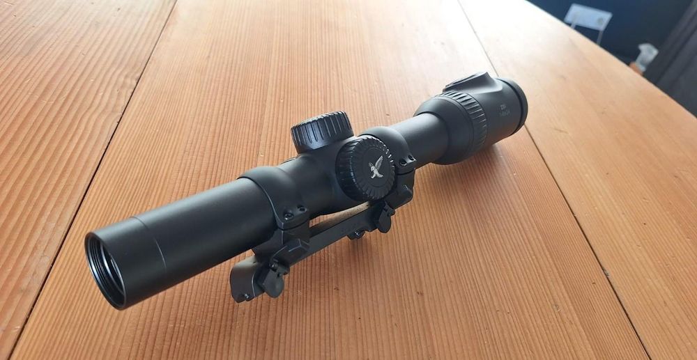 Swarovski z8i 1-8x24