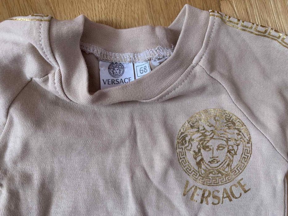 Костюмчики для немовлят 68-74 р