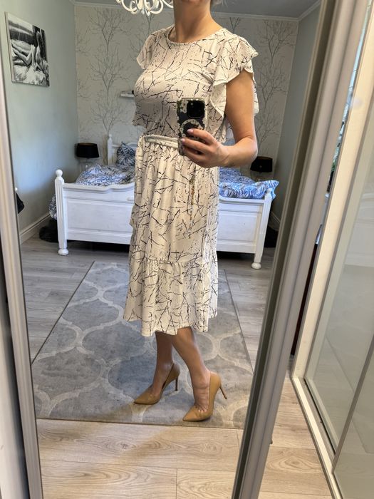 Nowa sukienka. Reserved. M