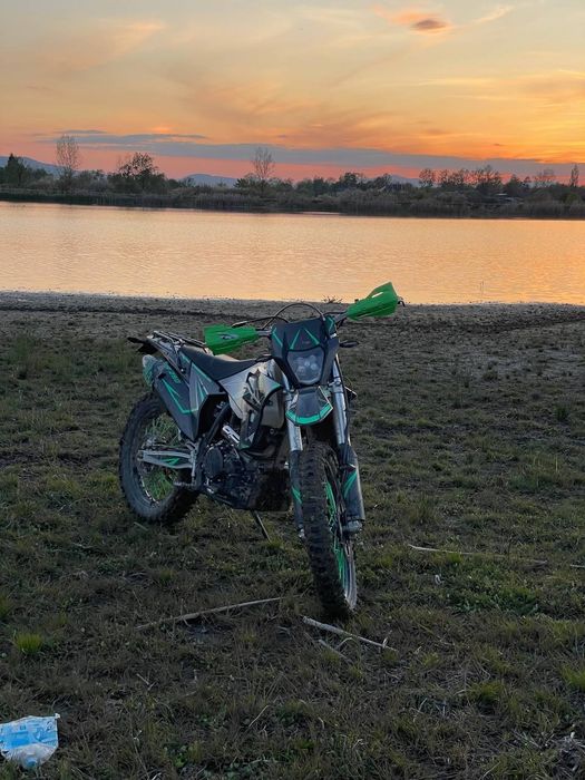 Продам Кові JNR 250