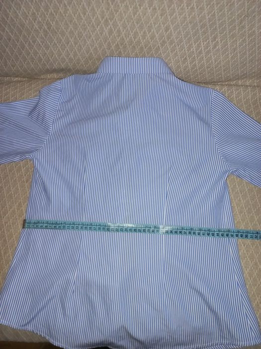 Сорочка жіноча в лінію, прикрашена намистинками