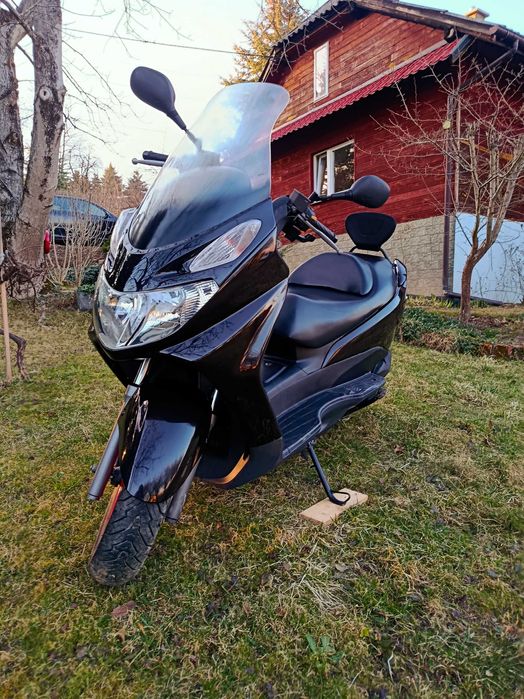 Suzuki Burgman 125