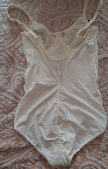 Чудове боді утяжка від Gemma 70В,70С (Франція)