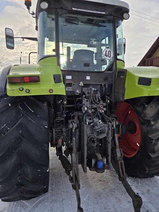 Claas  ares  697