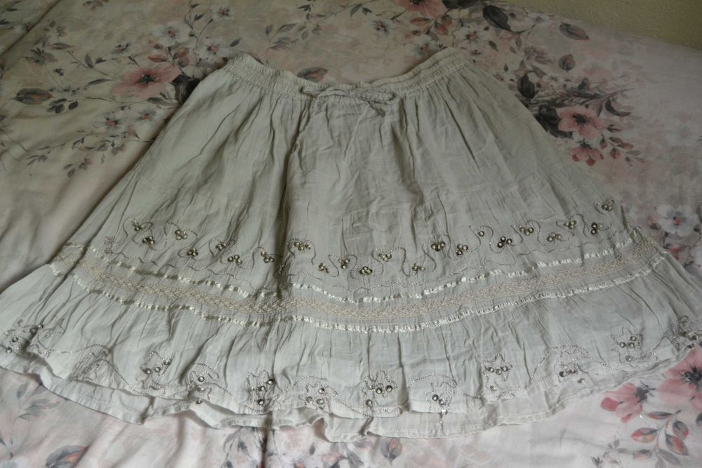 Jasna szara zdobiona cienka spódnica New Look 12 36 S bawełna cekiny