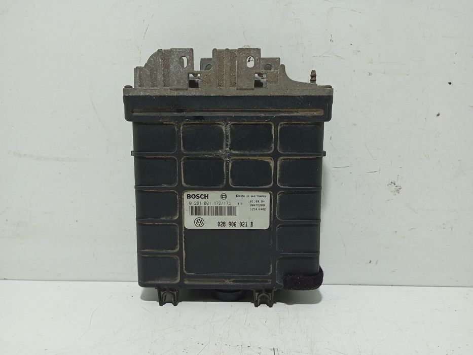 Centralina motor / ECU VOLKSWAGEN Passat Variant (3A5, 35I)