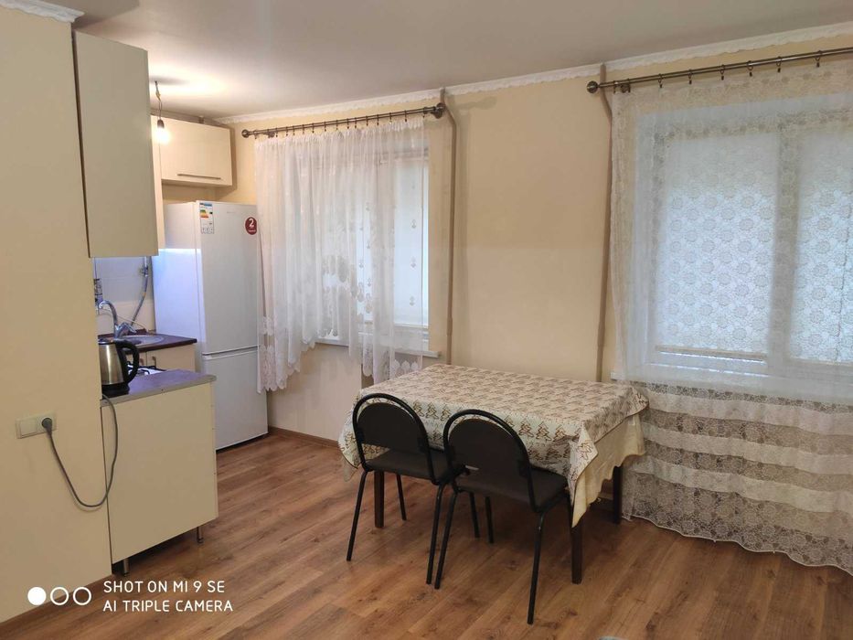 погодинно Квартира поруч з центром. документи