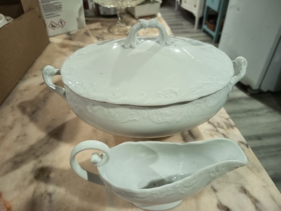 Terrina com molheira