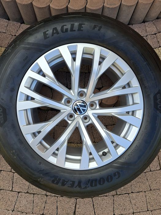 Felgi VW 18" 5x130 Opony letnie 235/65/18 Touareg