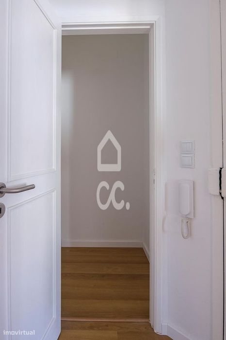 Imóvel remodelado com 71m2!