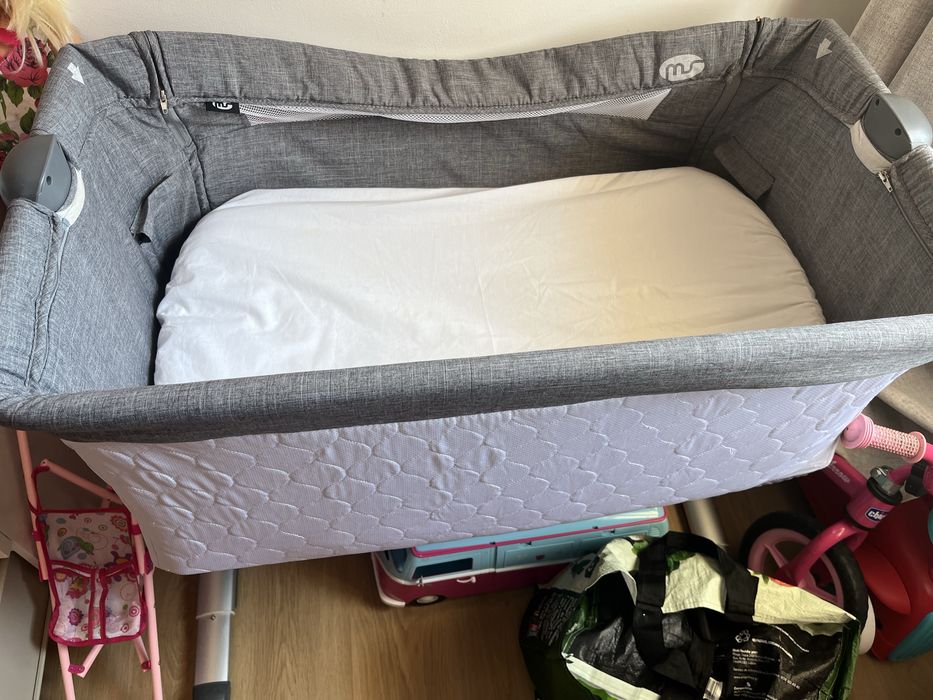 Vendo berco que acopla na cama
