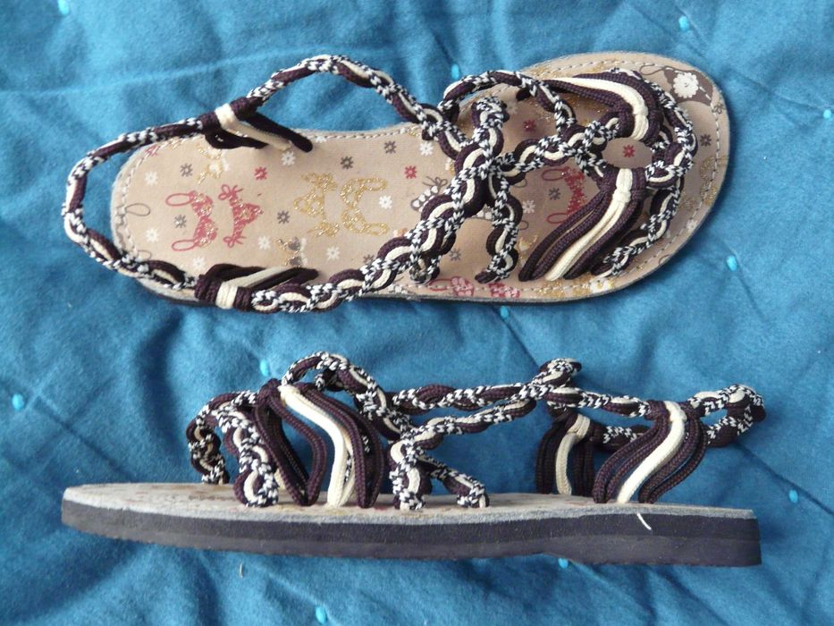 Sandałki nr.35 nowe