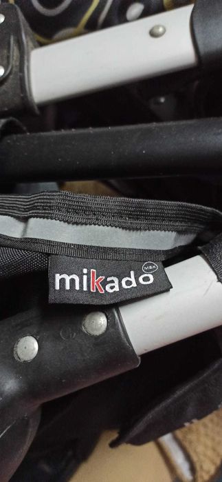 Conjunto: carrinho de bebé, alcofa e ovo