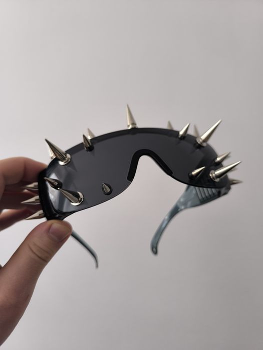 Okulary z kolcami  Oki Język era 47