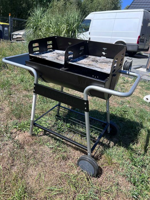 Grill węglowy 40x32 cm Icarus Alpha II Trolley Naterial używany