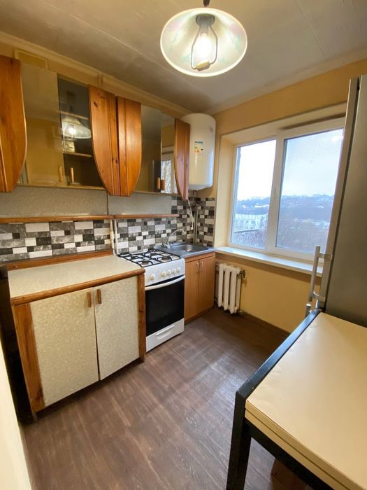 Аренда 2-х ком.квартиры Правый берег. Свет есть всегда.