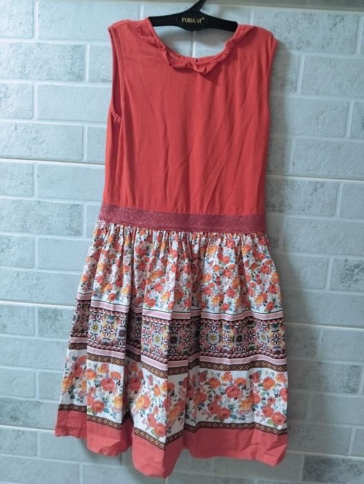 Сукні для дівчинки