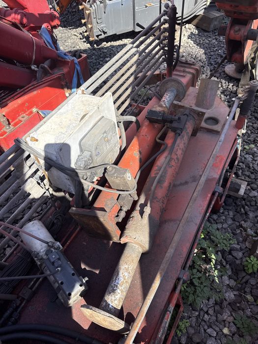 Кран маніпулятор евакуаторний