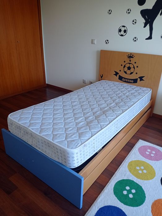 Cama de solteiro, rapaz