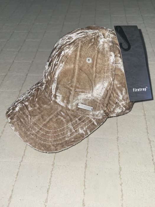 Бейсболка велюрова Firetrap