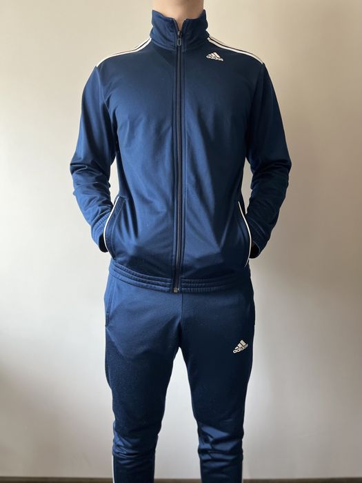 Спортивний костюм ADIDAS (S-M) (оригінал)