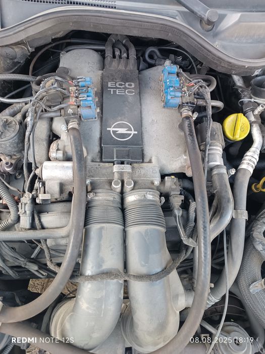 Розборка Opel Omega B 1995 рік 2.5 бензин газ Опель Омега Б седан