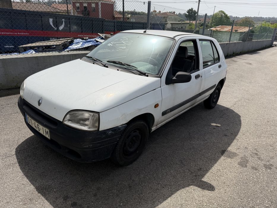 Renault Clio 1.2i 60CV