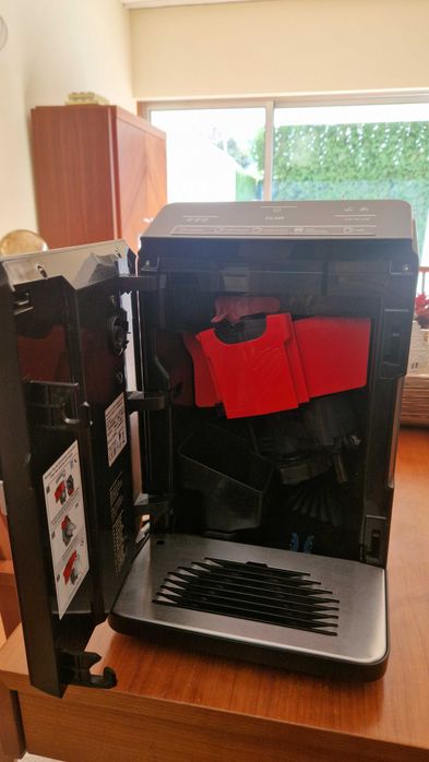 Máquina Café Siemens EQ.300 Automática