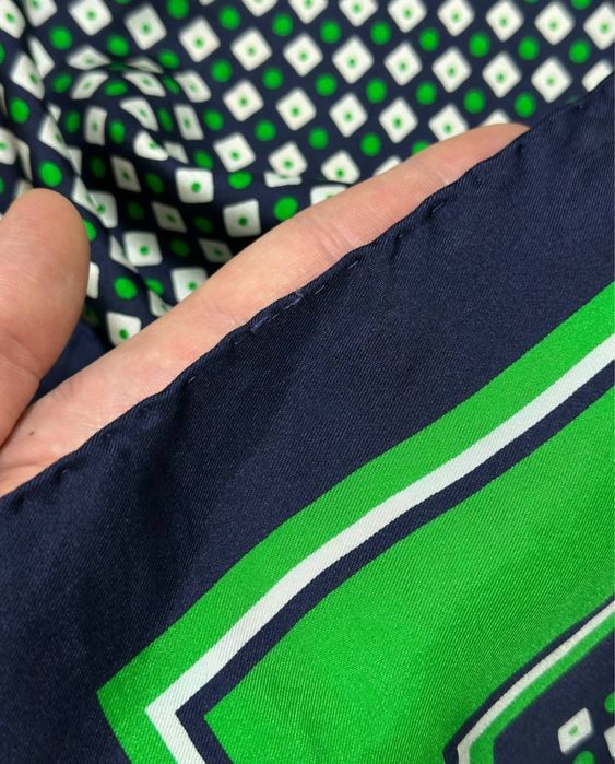 Шелковый платок yves saint laurent ysl