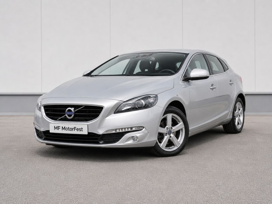 Volvo V40 2.0 D2 Momentum 2016 - Poucos kms