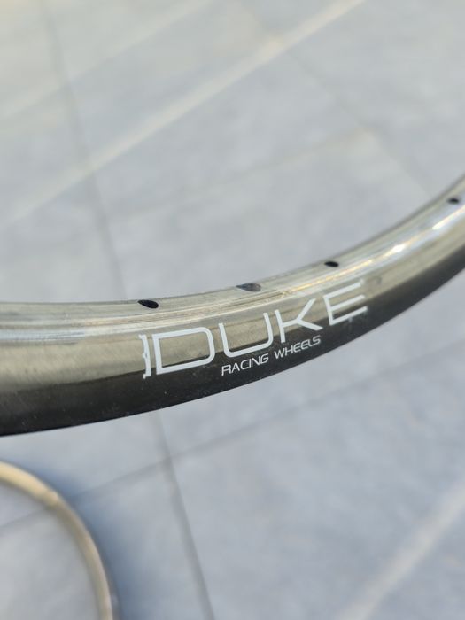 Obręcze carbon  Duke Lucky jack 29", karbonowe, carbon   28h