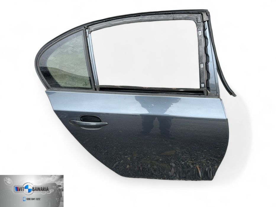 Drzwi prawy tył BMW E60 platingrau metallic (A68/7)