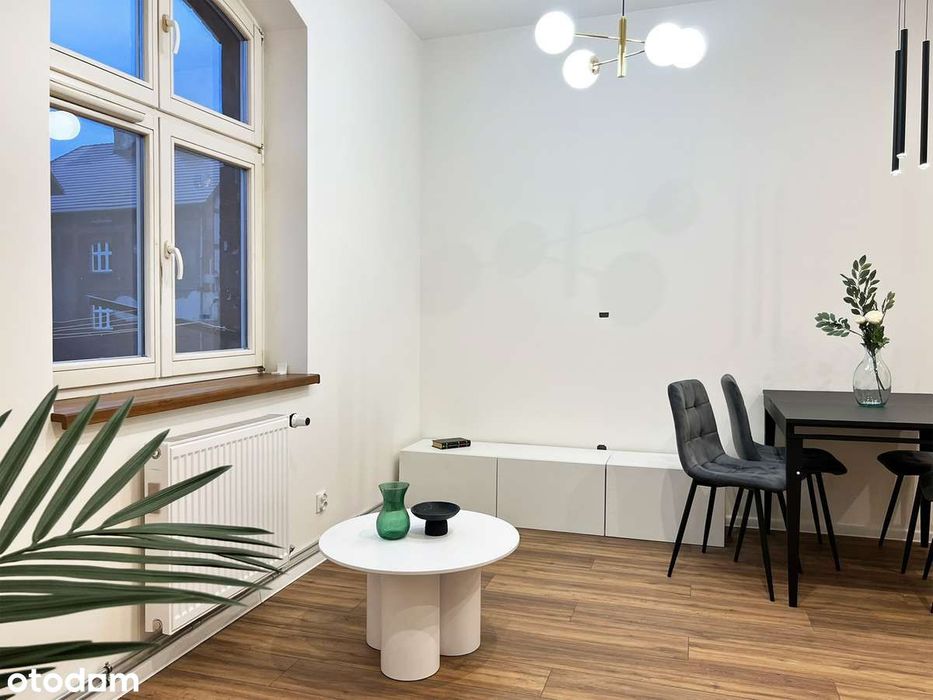 Wyremontowane mieszkanie 2 pokoje + salon z kuchnią, Ruda Śląska 61 m² - Widok 3