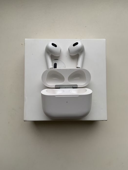 Навушники AirPods 3