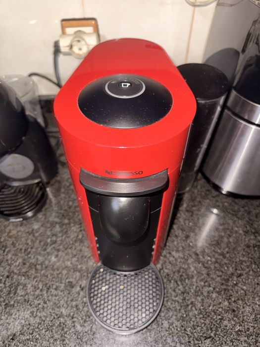 Maquina Café Nespresso DeLonghi