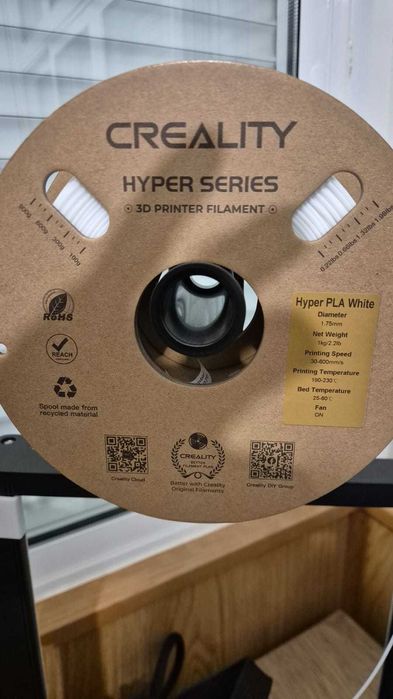 Creality Ender-3 V3 SE com Filamento e Ferramentas