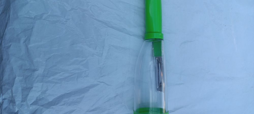 Овощечистка с кантейнером