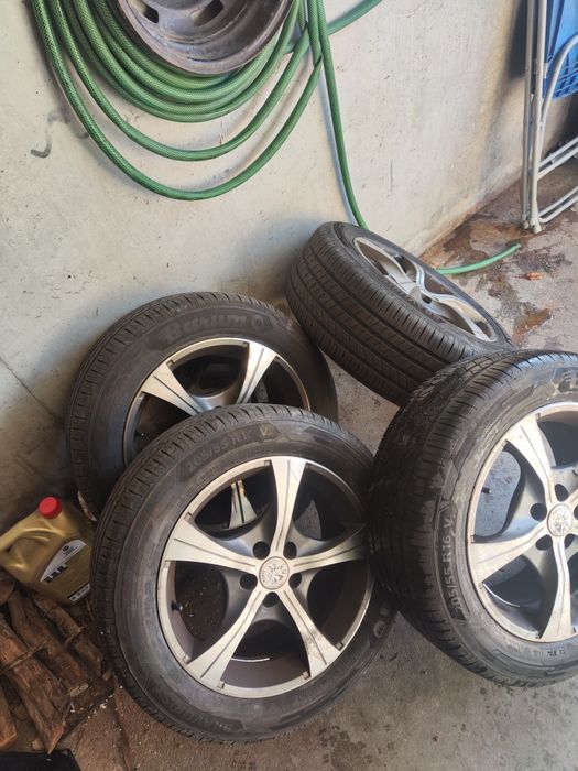 Pneus Barum bravuris 6 205/55 R16  semi novos