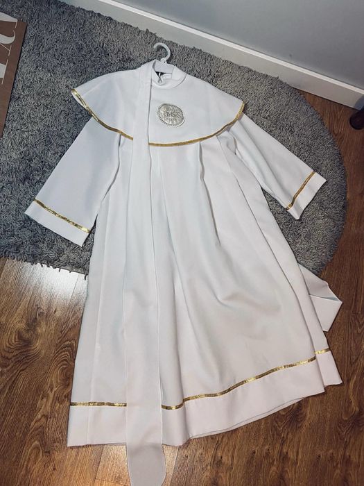 Piękna biała suknia komunijna sukienka komunijna dziewczynka