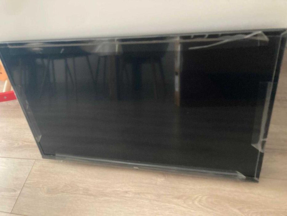 TV LED TCL 32 polegadas nova