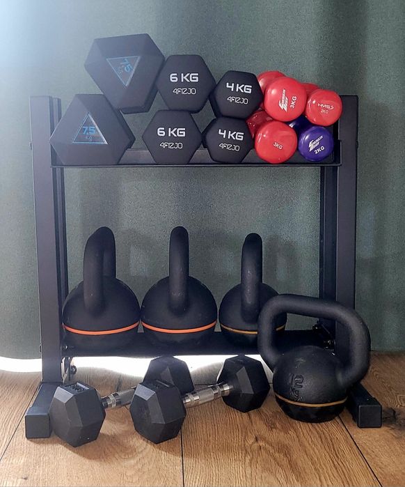 Zestaw hantli + kettlebelli + stojak | 95 kg obciążenia | Domowa siłownia
Opis: