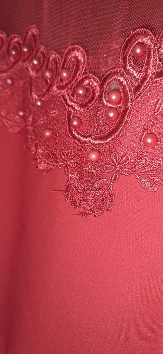 Вечірня жіноча сукня