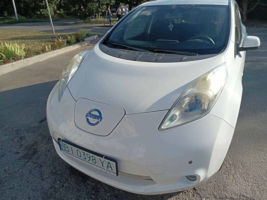 Nissan Leaf 2013 року