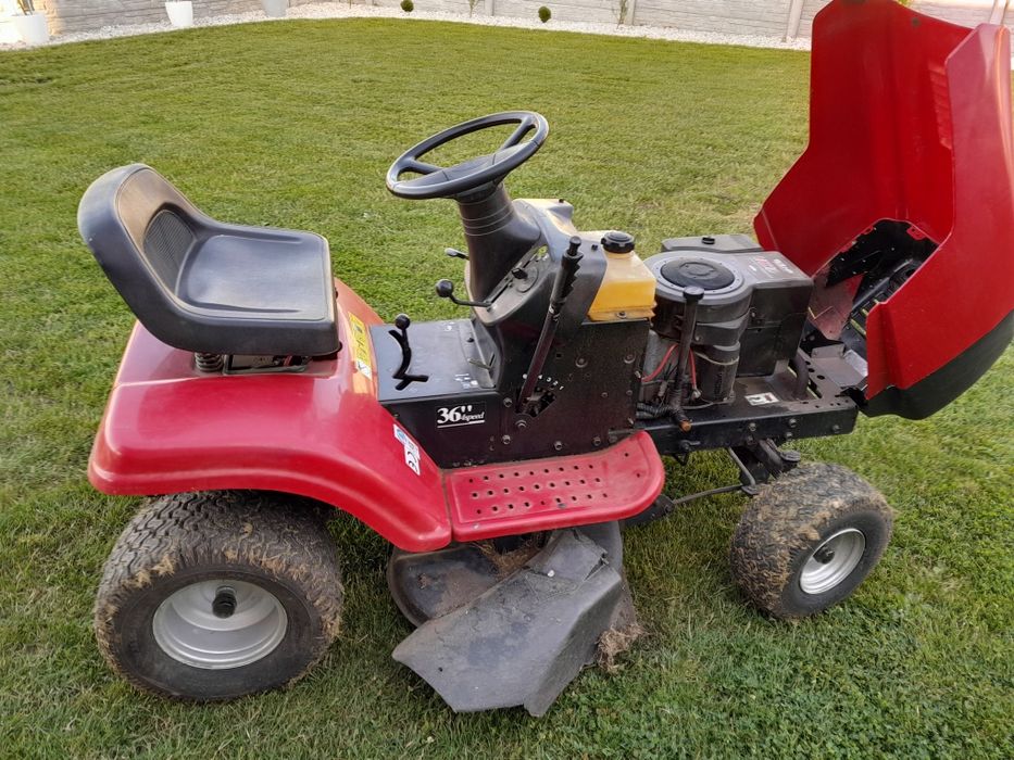 Jonsered traktorek 15.5 hp