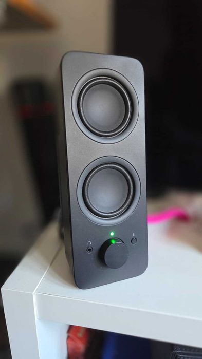 Colunas Logitech Z207