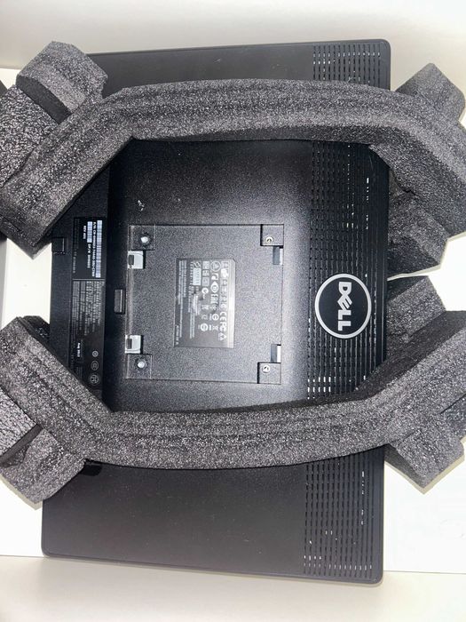 Conjunto escritório 4 monitores Dell