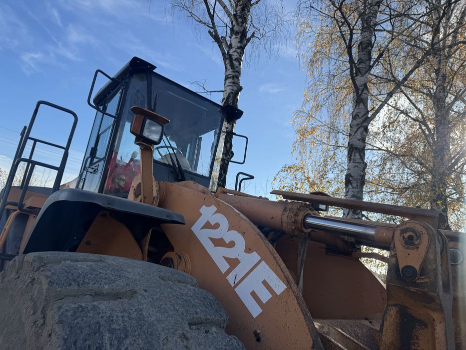 Навантажувач CASE 1221 CAT JSB VOLVO