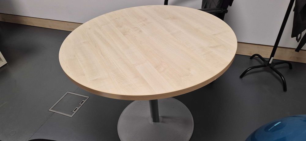 Mobiliário de Escritório Variado