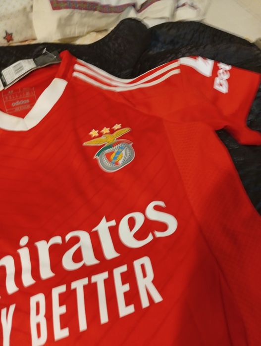 Camisola oficial do Benfica tamanho nova
