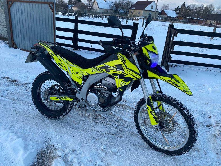 Продам мотоцикл лонкін 300